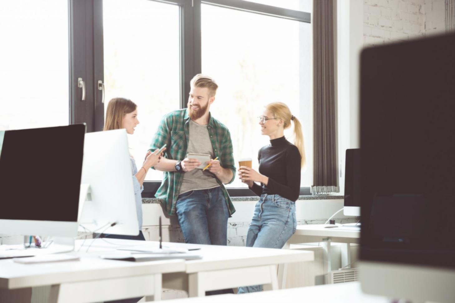 Tim Seriente Zoliavo sedang menganalisis pergerakan pasar saham Indonesia